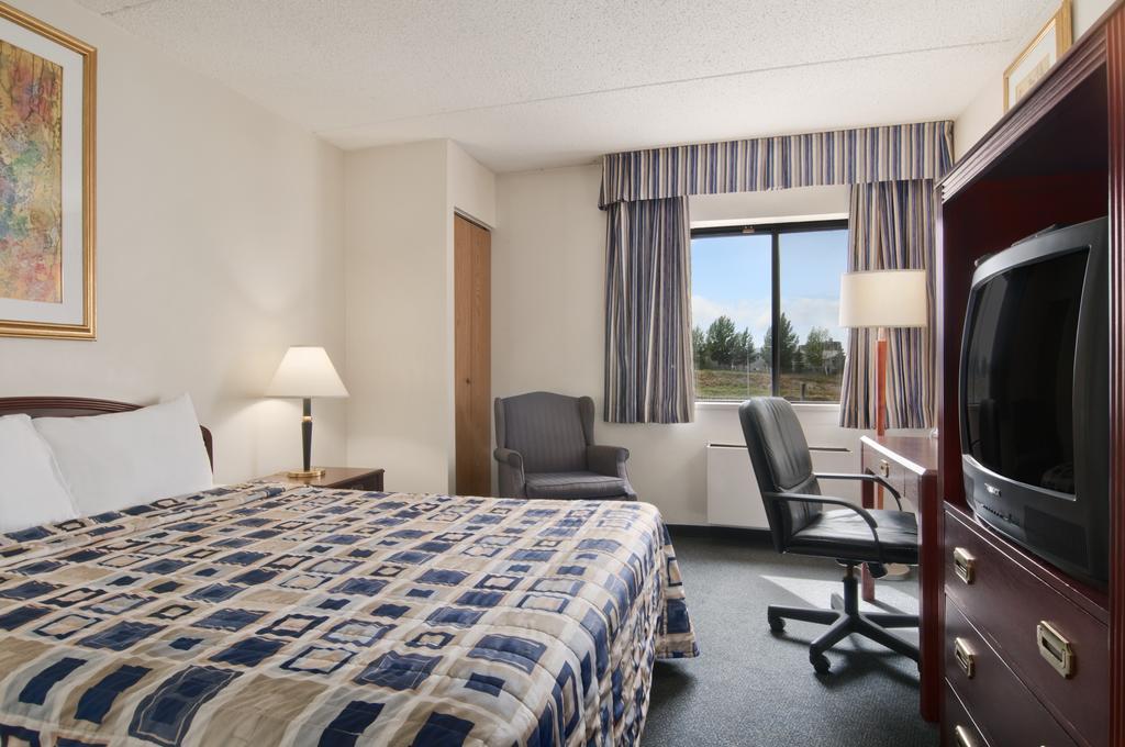 Travelodge Calgary Macleod Trail Phòng bức ảnh